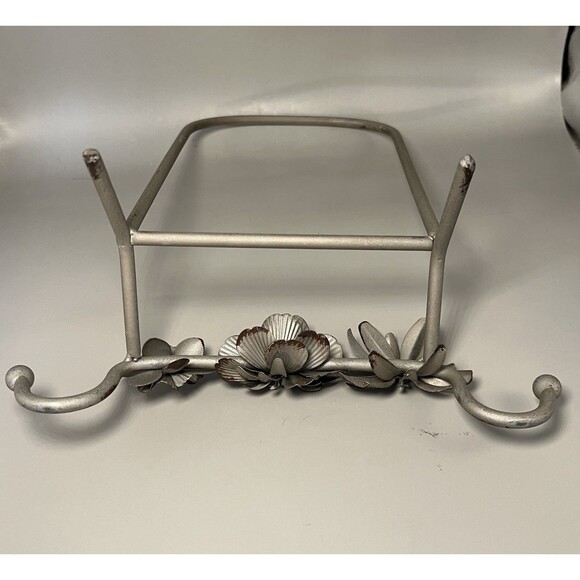 Vintage Metal Flower Tabletop Easel Stand Silver Distressed Hook Organizer Decor - Picture 3 of 4